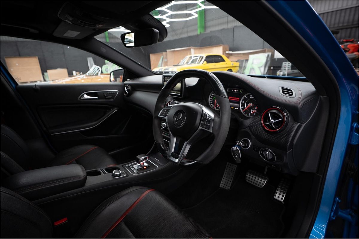 2014 Mercedes-Benz A45 AMG 176