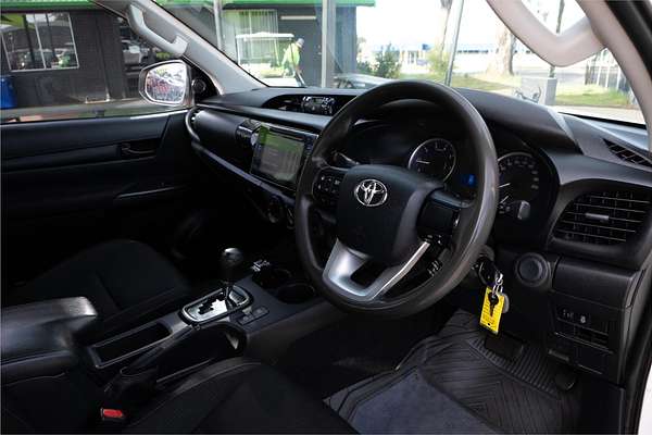 2016 Toyota Hilux SR GUN126R 4X4
