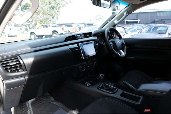 2016 Toyota Hilux SR GUN126R 4X4