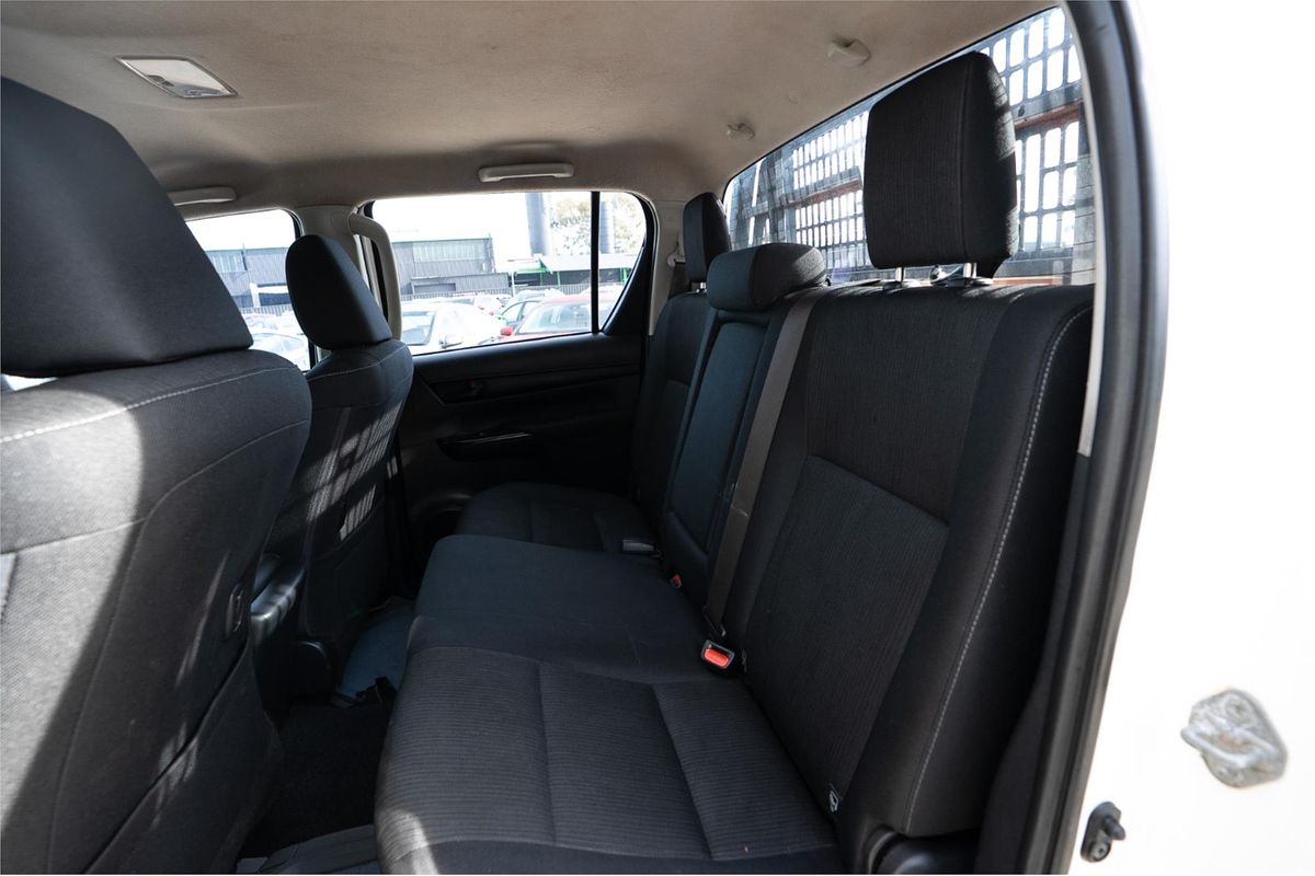 2016 Toyota Hilux SR GUN126R 4X4
