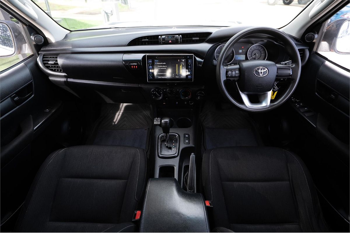 2016 Toyota Hilux SR GUN126R 4X4
