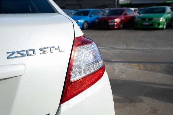 2013 Nissan Maxima 250 ST-L J32