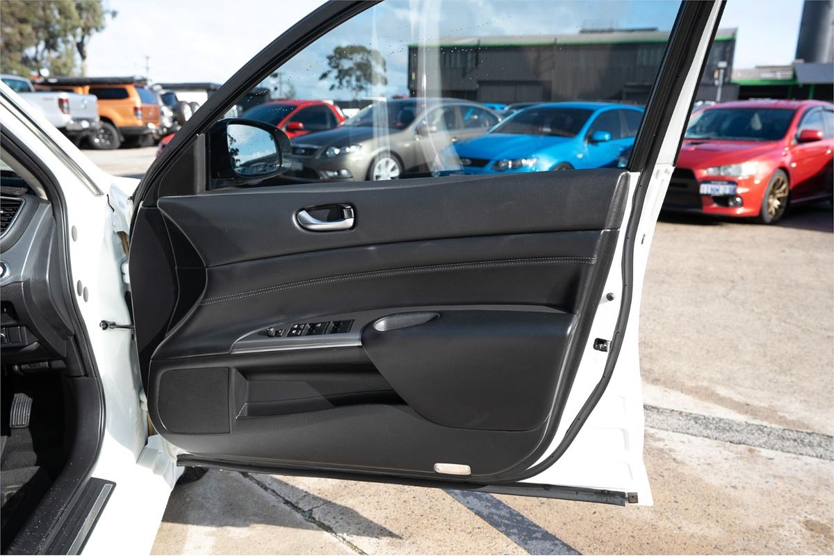2013 Nissan Maxima 250 ST-L J32