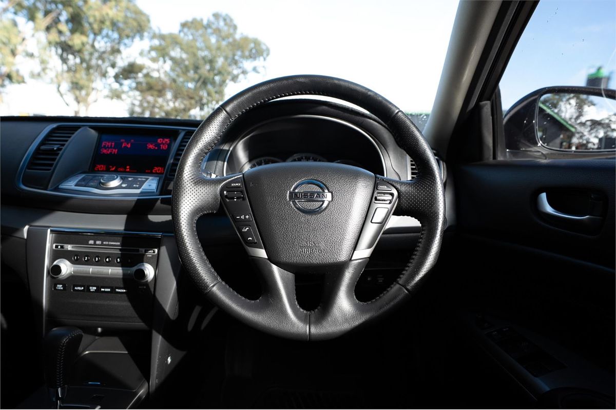 2013 Nissan Maxima 250 ST-L J32