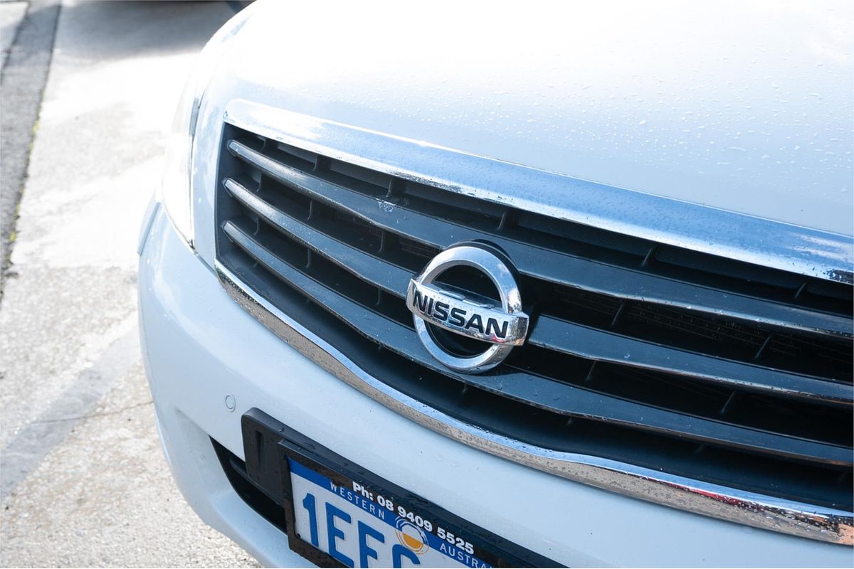 2013 Nissan Maxima 250 ST-L J32