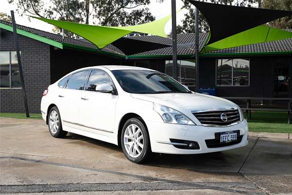 2013 Nissan Maxima 250 ST-L J32