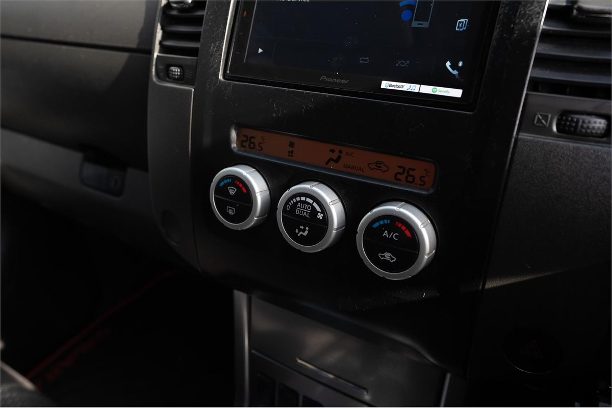 2010 Nissan Navara ST-X D40 4X4