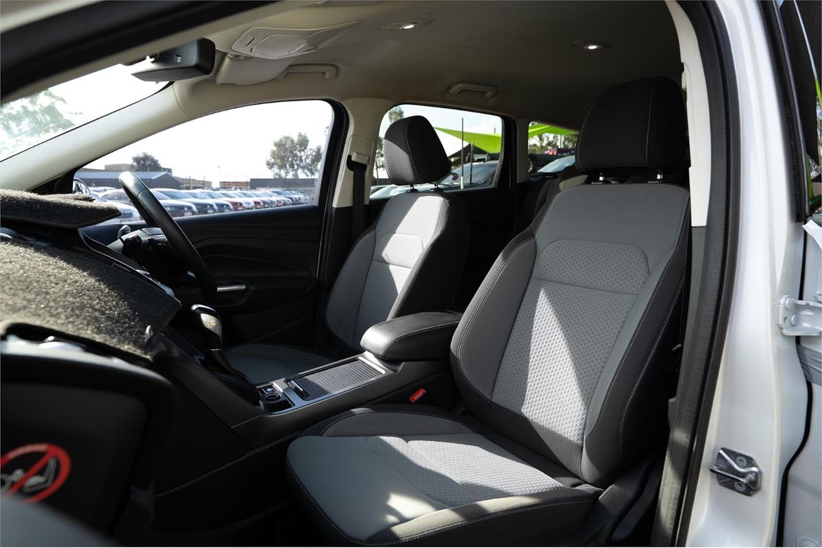 2017 Ford Escape Trend ZG