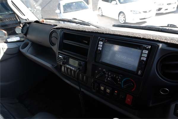 2016 Hino 921 300