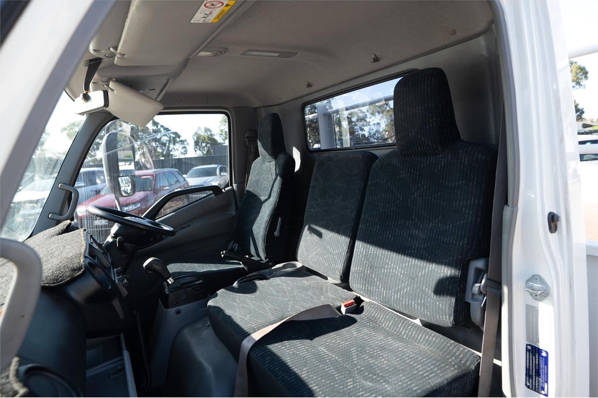 2016 Hino 921 300