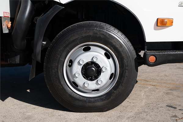 2016 Hino 921 300