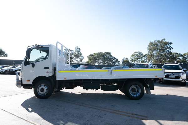 2016 Hino 921 300