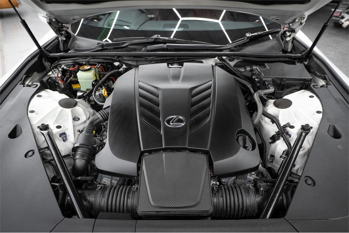 2017 Lexus LC V8 URZ100R