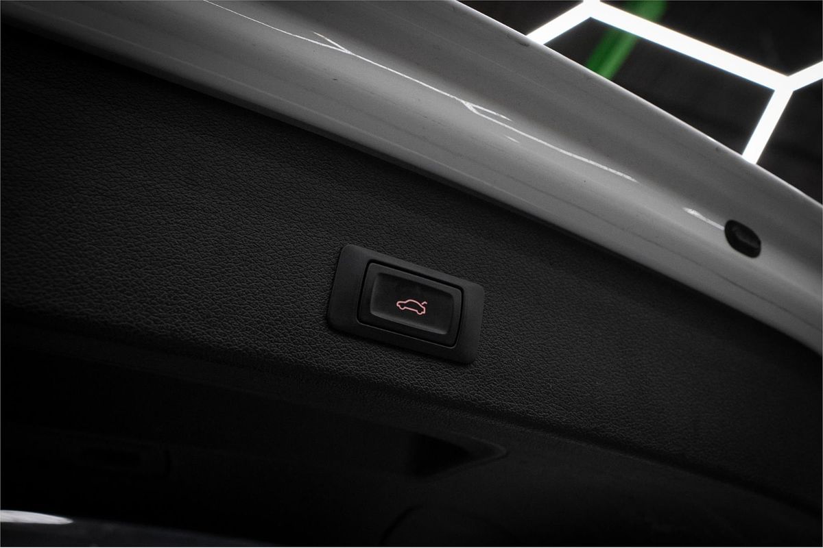 2014 Audi SQ5 TDI 8R