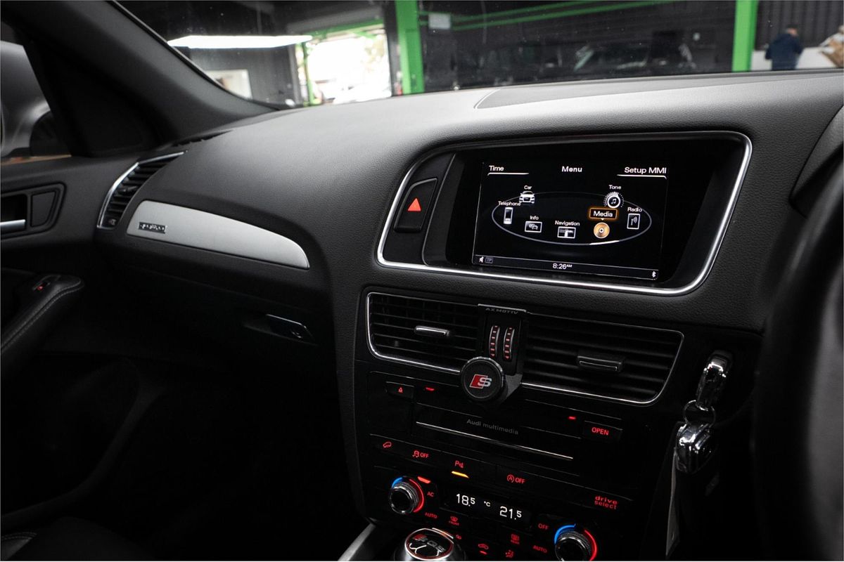 2014 Audi SQ5 TDI 8R
