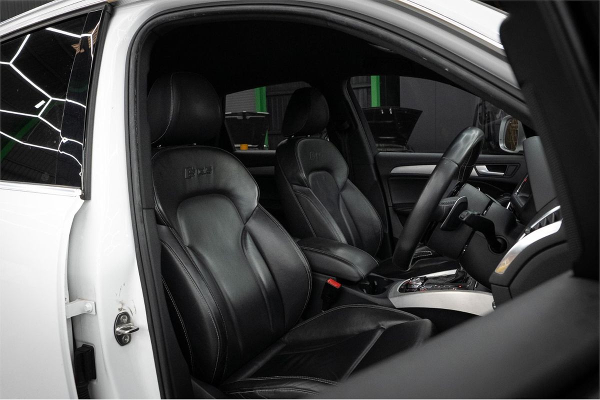 2014 Audi SQ5 TDI 8R
