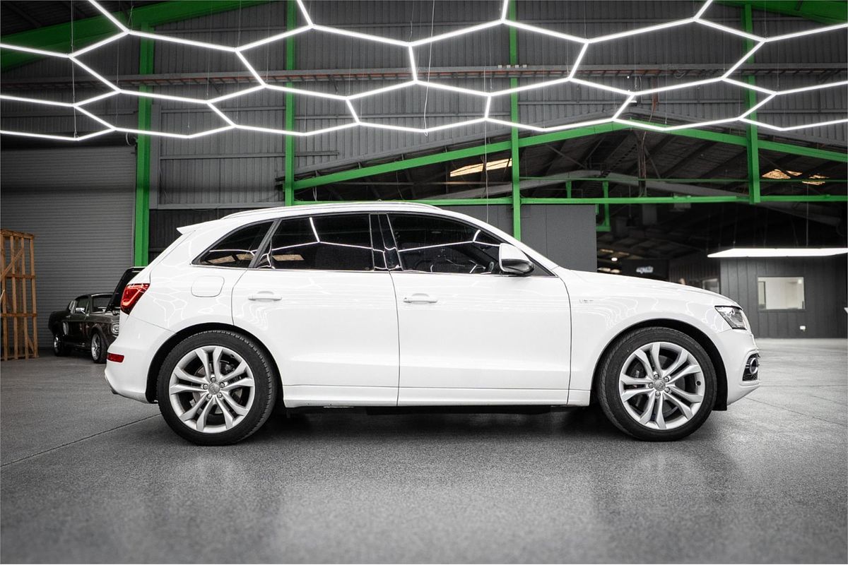 2014 Audi SQ5 TDI 8R