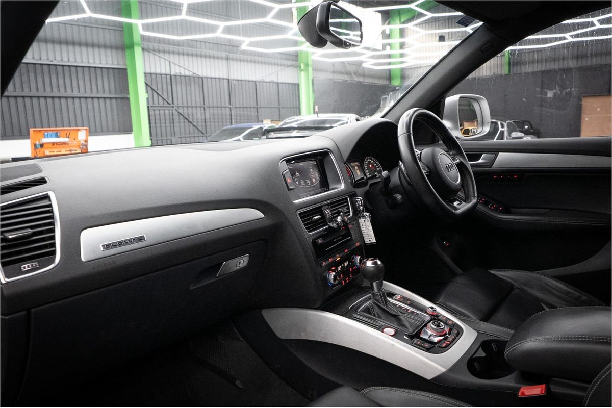 2014 Audi SQ5 TDI 8R