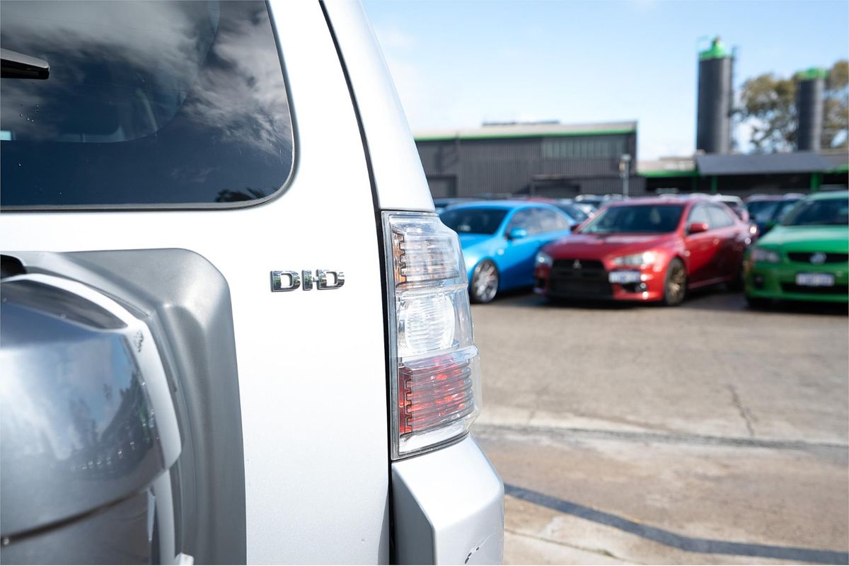 2012 Mitsubishi Pajero GLX NW