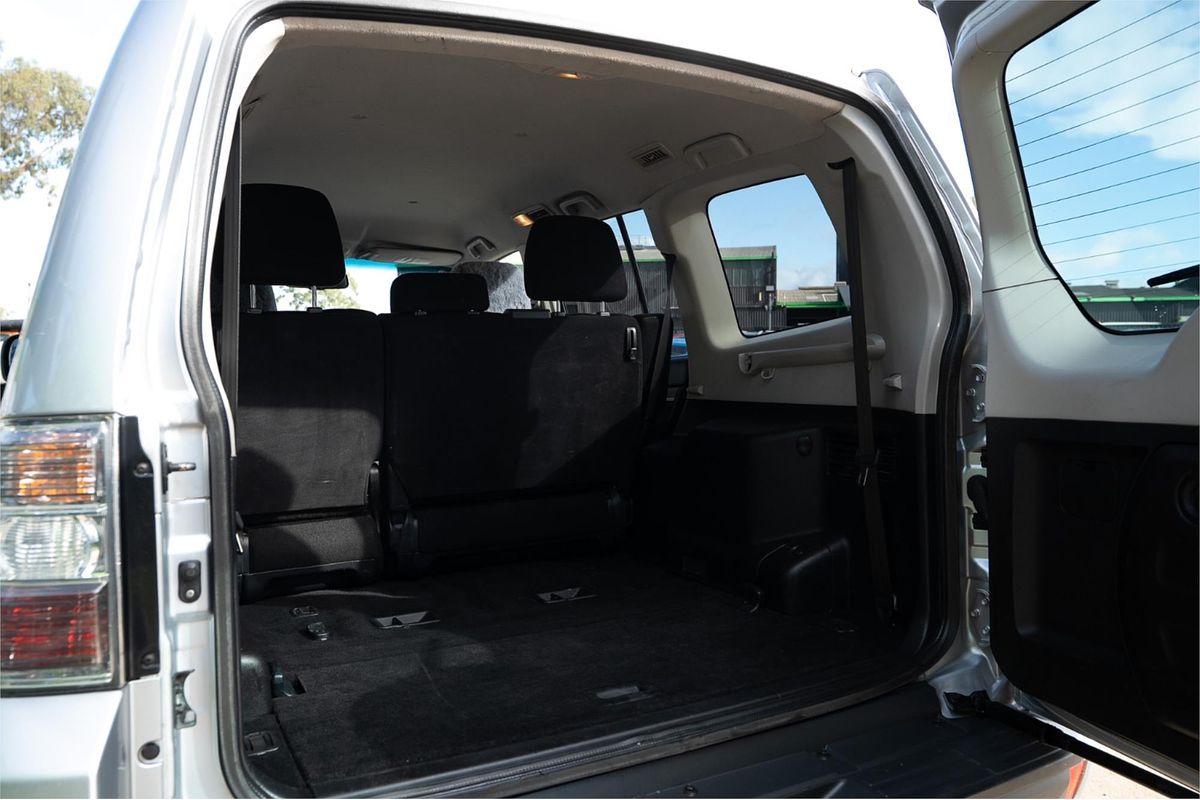 2012 Mitsubishi Pajero GLX NW