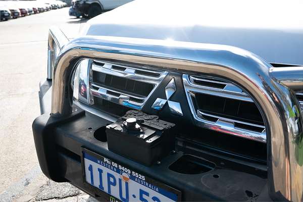 2012 Mitsubishi Pajero GLX NW