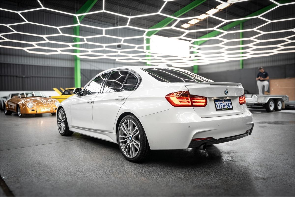 2015 BMW 3 16i SPORT LINE F30 MY15