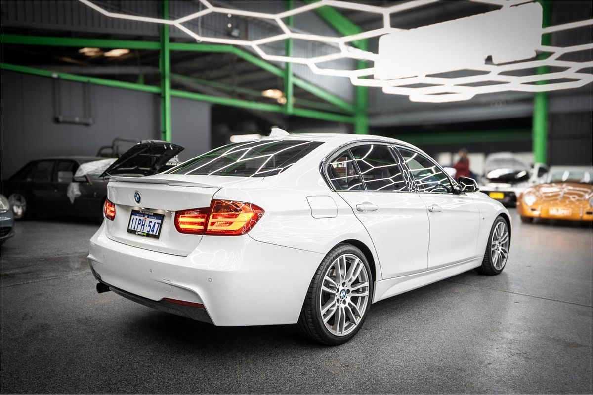 2015 BMW 3 16i SPORT LINE F30 MY15