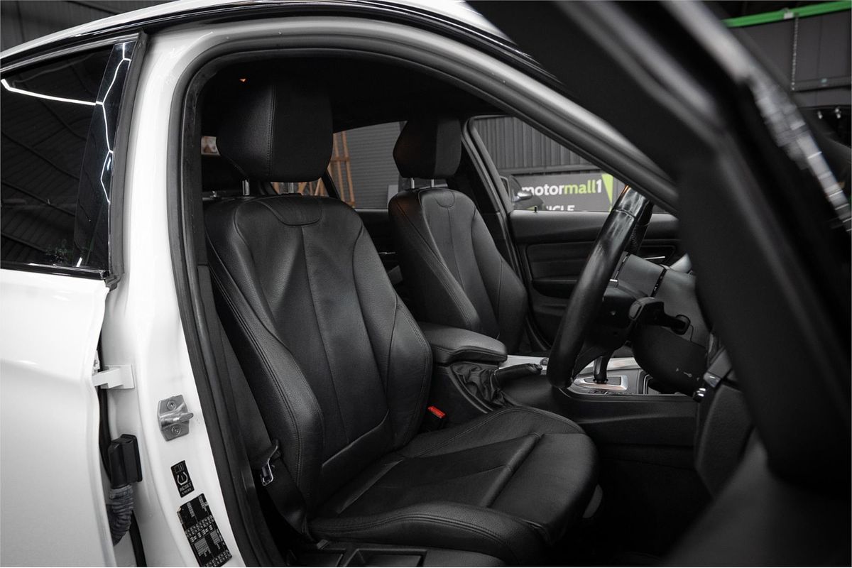 2015 BMW 3 16i SPORT LINE F30 MY15