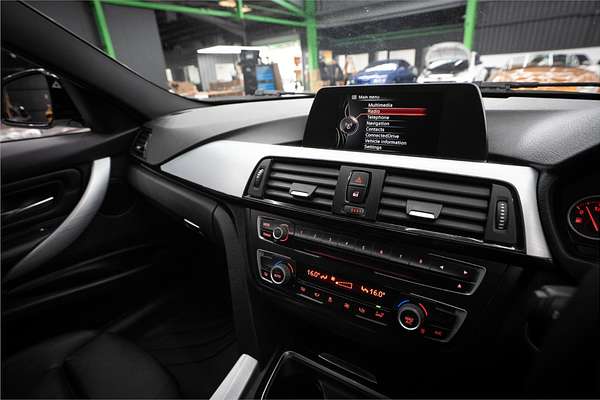 2015 BMW 3 16i SPORT LINE F30 MY15