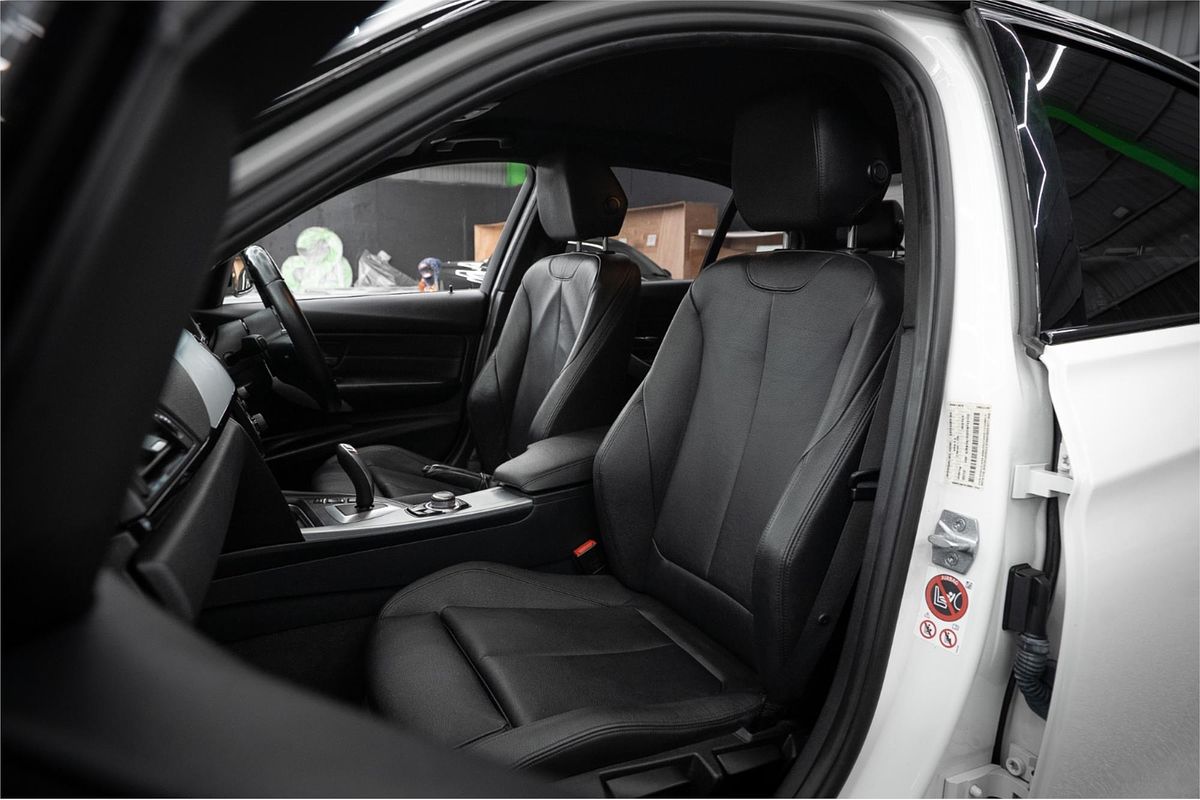 2015 BMW 3 16i SPORT LINE F30 MY15