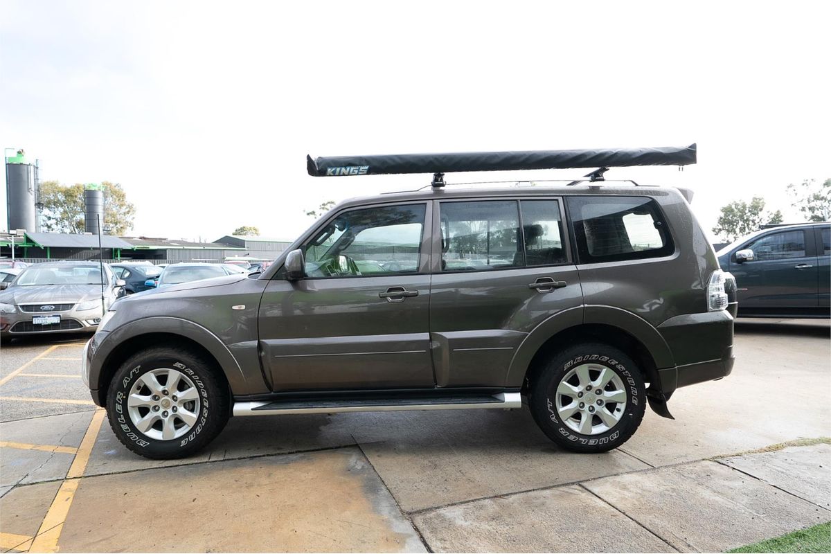 2010 Mitsubishi Pajero Activ NT