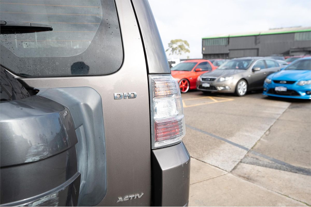 2010 Mitsubishi Pajero Activ NT