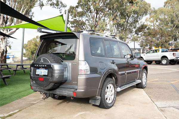 2010 Mitsubishi Pajero Activ NT