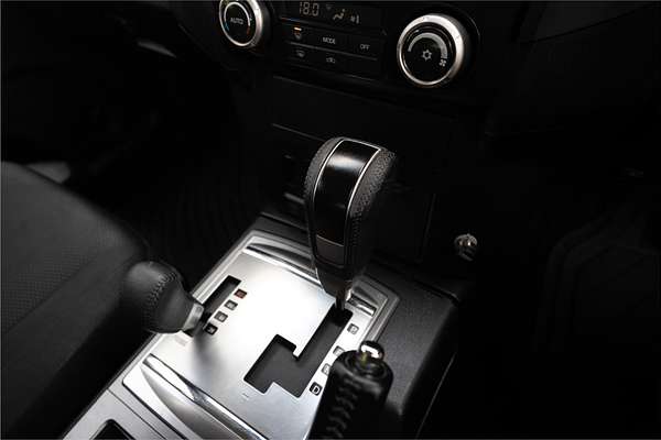 2010 Mitsubishi Pajero Activ NT