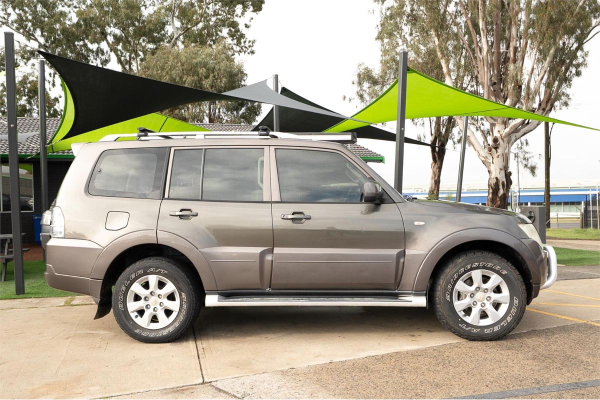 2010 Mitsubishi Pajero Activ NT