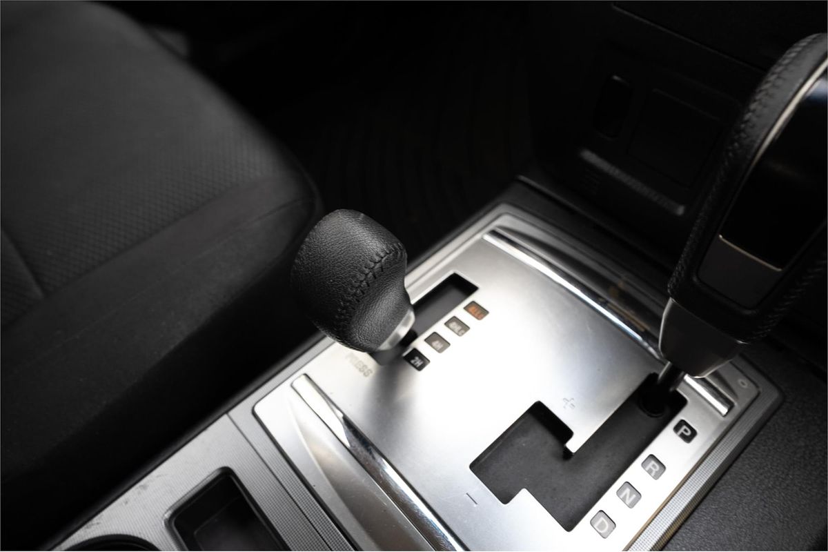 2010 Mitsubishi Pajero Activ NT