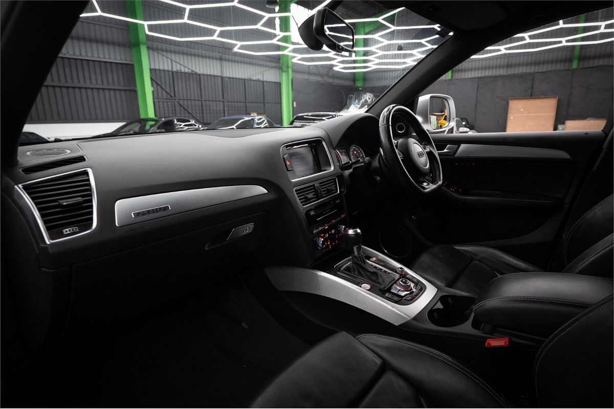2015 Audi SQ5 TDI 8R