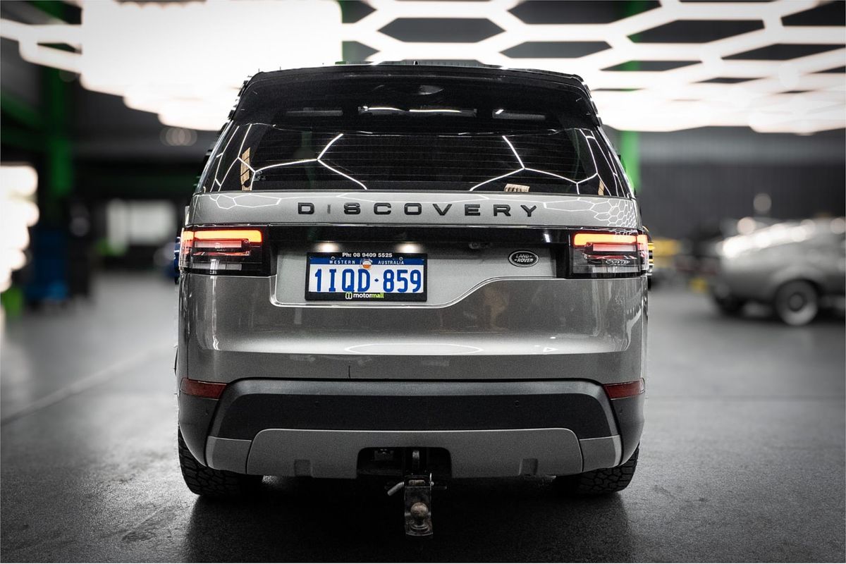 2017 Land Rover Discovery SD4 SE Series 5