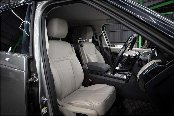 2017 Land Rover Discovery SD4 SE Series 5
