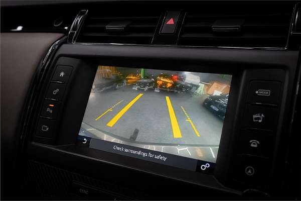 2017 Land Rover Discovery SD4 SE Series 5