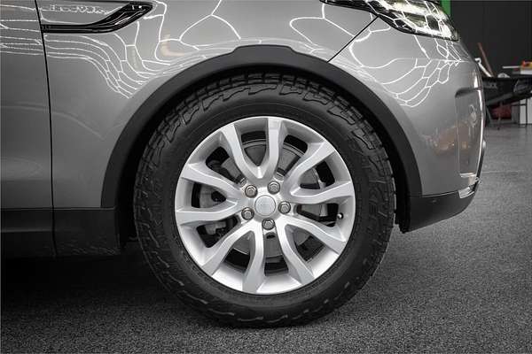 2017 Land Rover Discovery SD4 SE Series 5