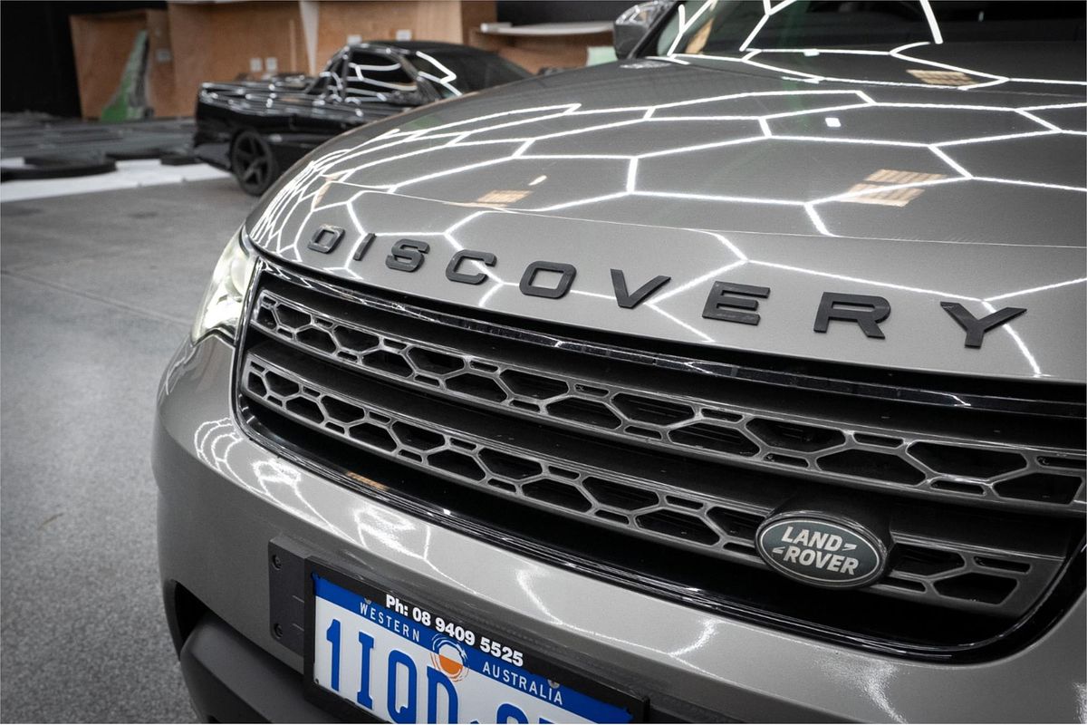 2017 Land Rover Discovery SD4 SE Series 5