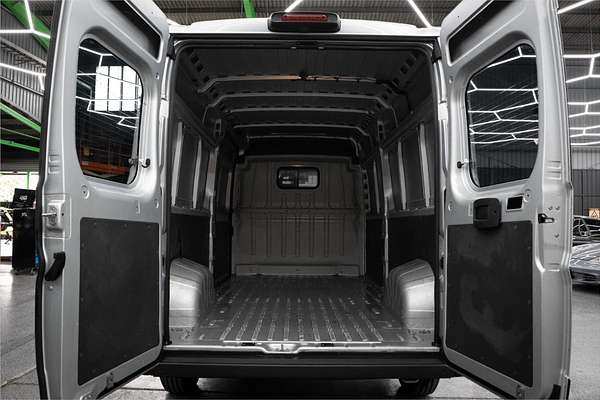 2022 Fiat Ducato Series 8 LWB