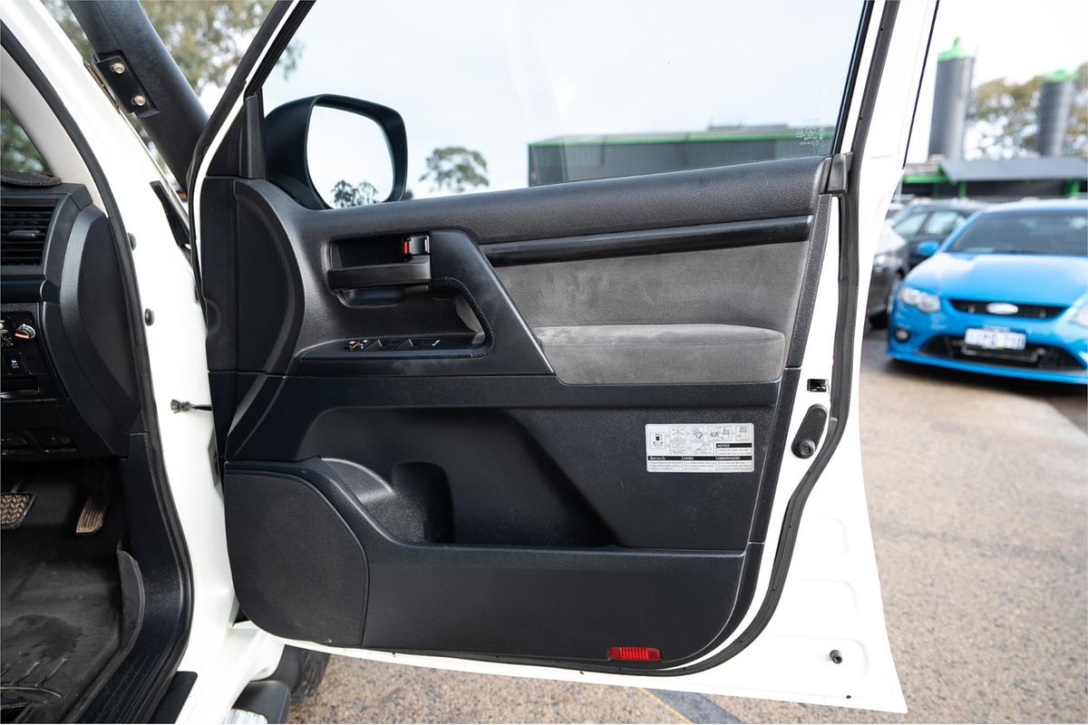 2012 Toyota Landcruiser Altitude VDJ200R