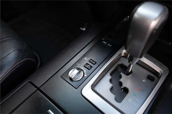 2012 Toyota Landcruiser Altitude VDJ200R