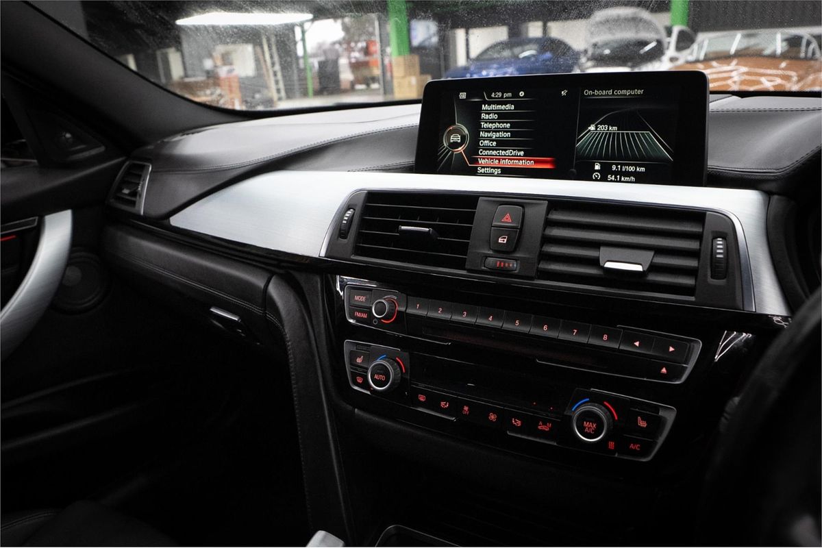2017 BMW 3 40i M SPORT F30 LCI