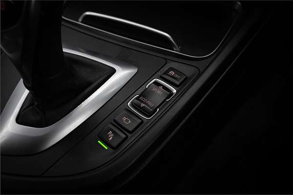 2017 BMW 3 40i M SPORT F30 LCI