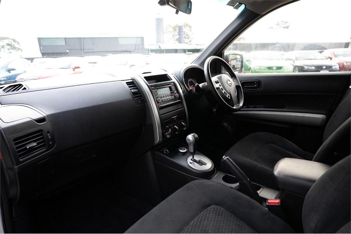 2013 Nissan X-TRAIL ST T31