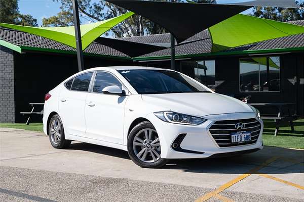 2018 Hyundai Elantra Active AD