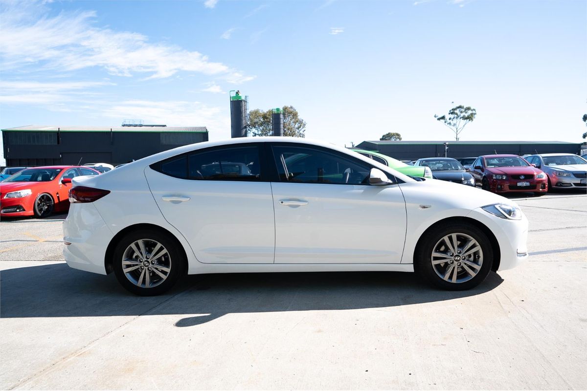 2018 Hyundai Elantra Active AD